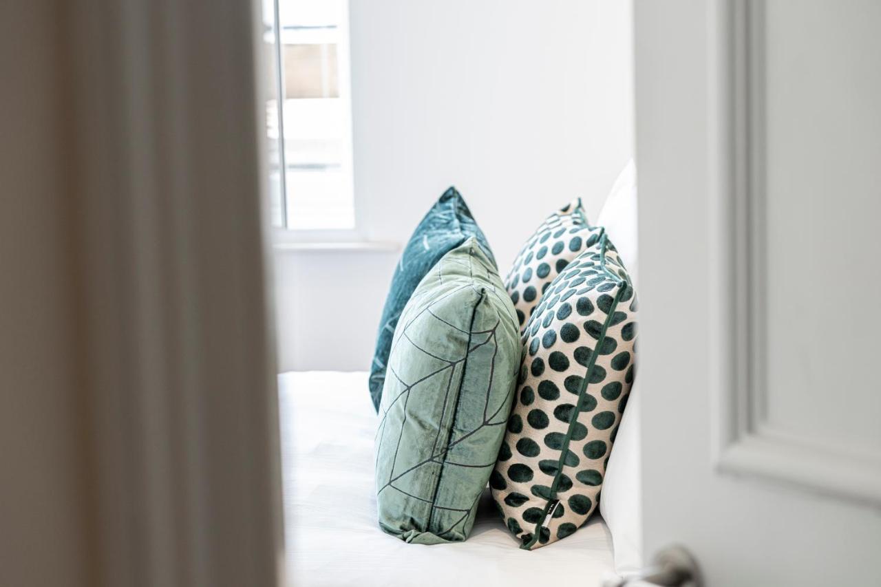 Stylish 1 Bed Flats In Soho, Next To Piccadilly Circus And Trafalgar Square London Exterior photo