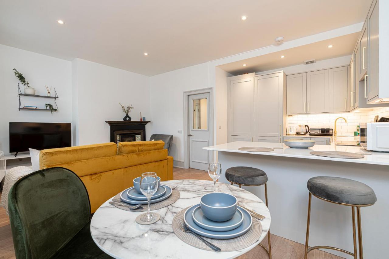 Stylish 1 Bed Flats In Soho, Next To Piccadilly Circus And Trafalgar Square London Exterior photo