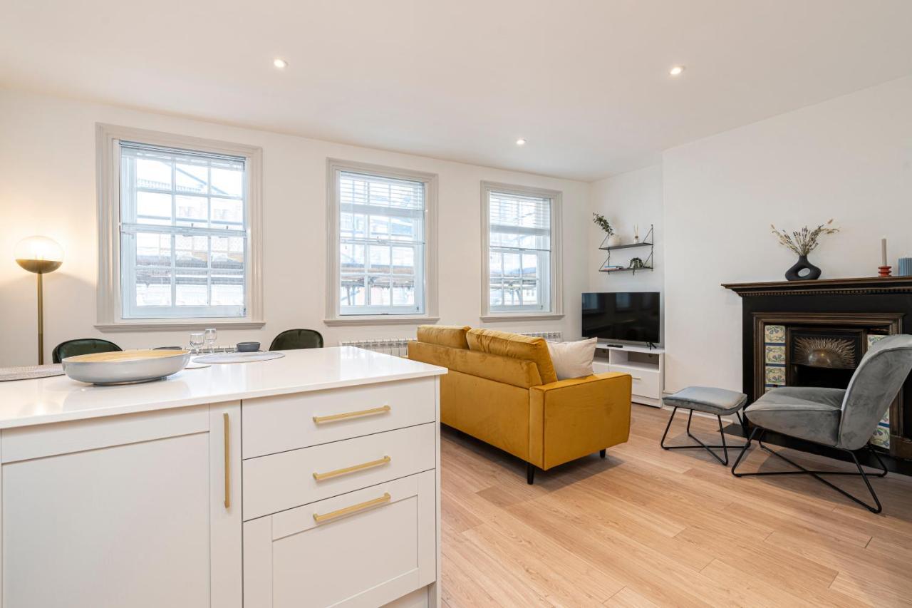 Stylish 1 Bed Flats In Soho, Next To Piccadilly Circus And Trafalgar Square London Exterior photo