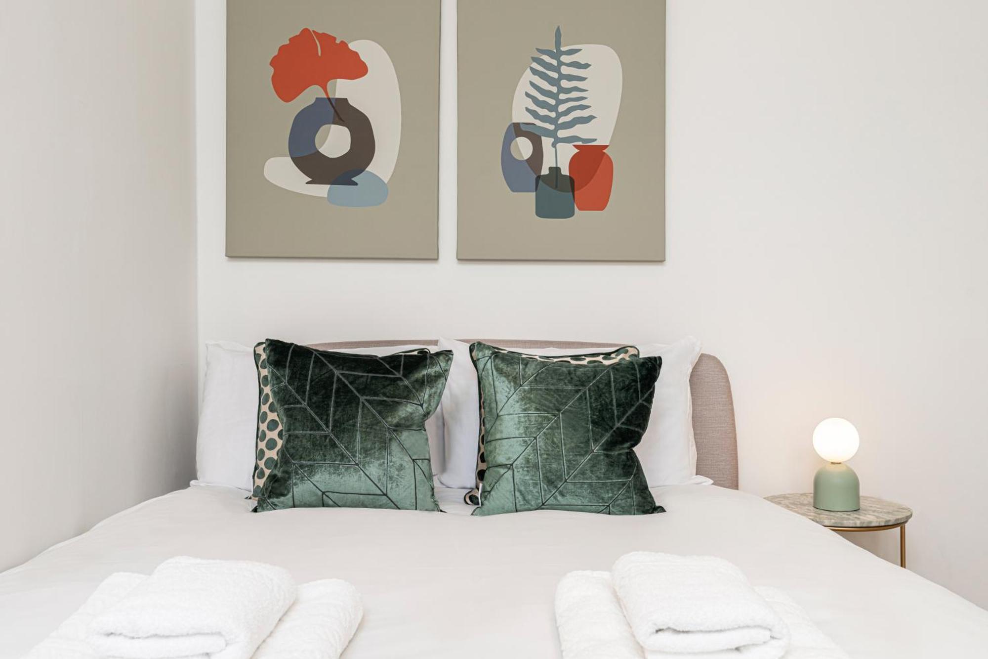 Stylish 1 Bed Flats In Soho, Next To Piccadilly Circus And Trafalgar Square London Exterior photo