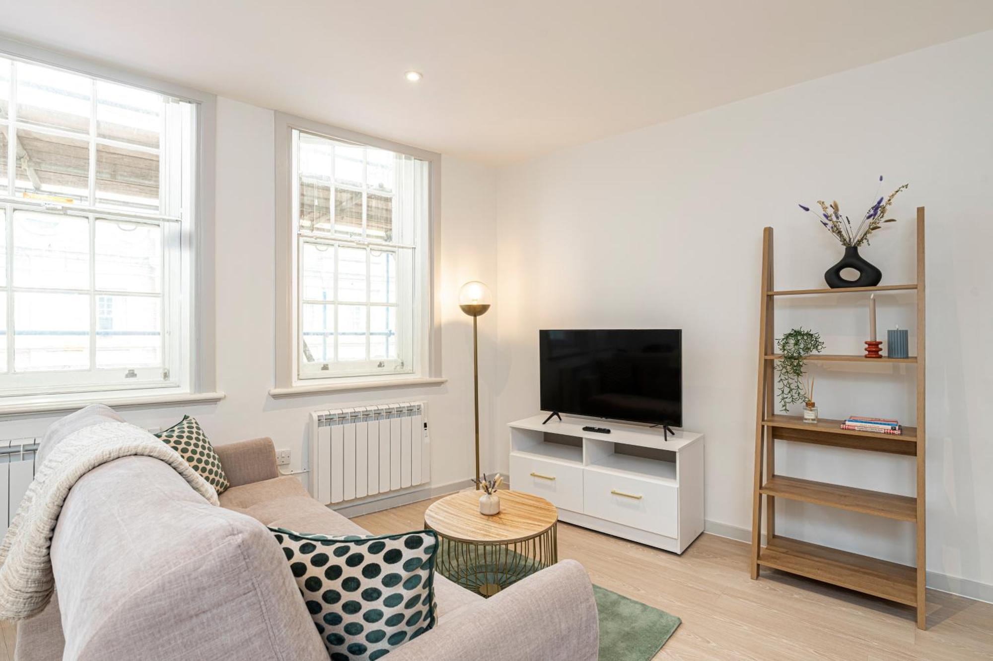 Stylish 1 Bed Flats In Soho, Next To Piccadilly Circus And Trafalgar Square London Exterior photo