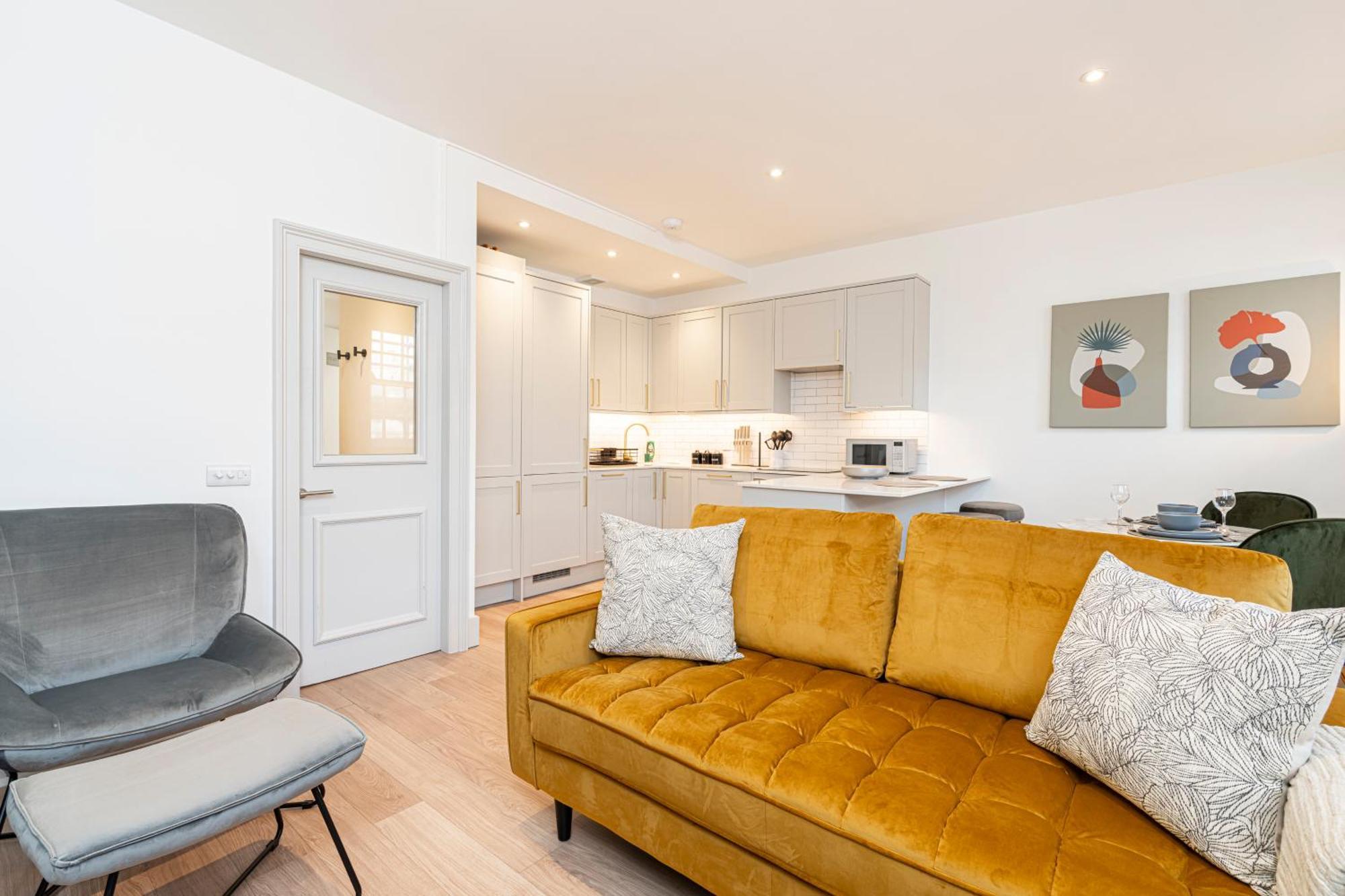 Stylish 1 Bed Flats In Soho, Next To Piccadilly Circus And Trafalgar Square London Exterior photo